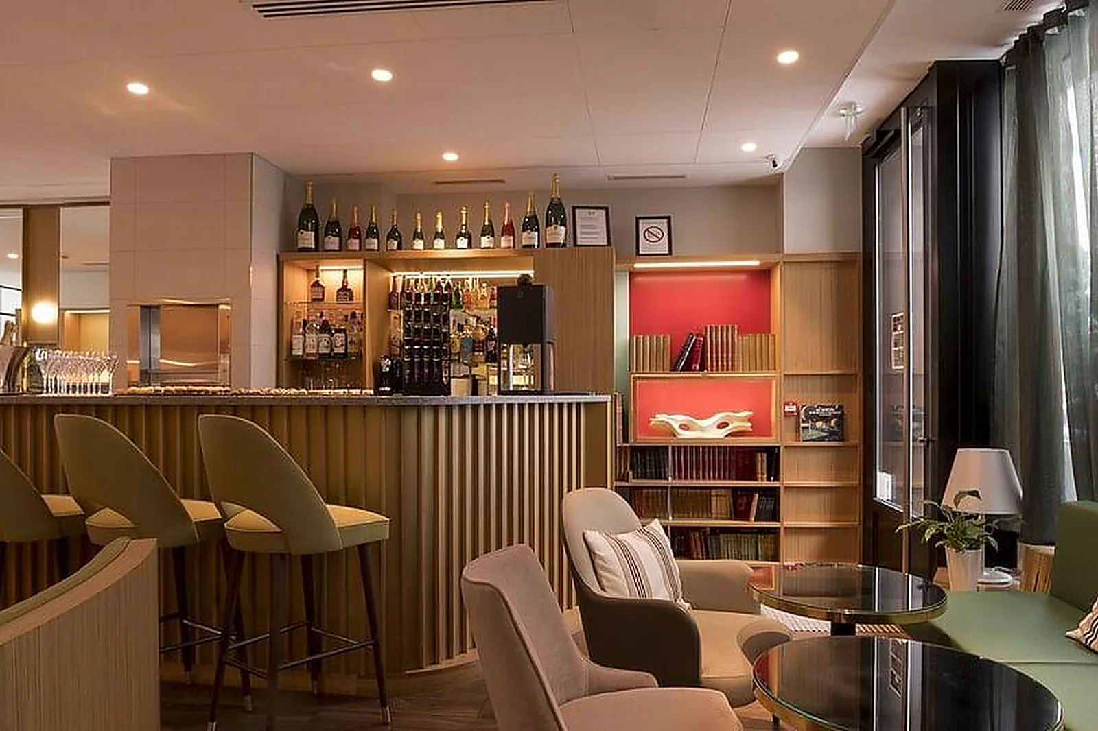 Lieux événementiels, HÔTEL LES JARDINS DE MADEMOISELLE ****