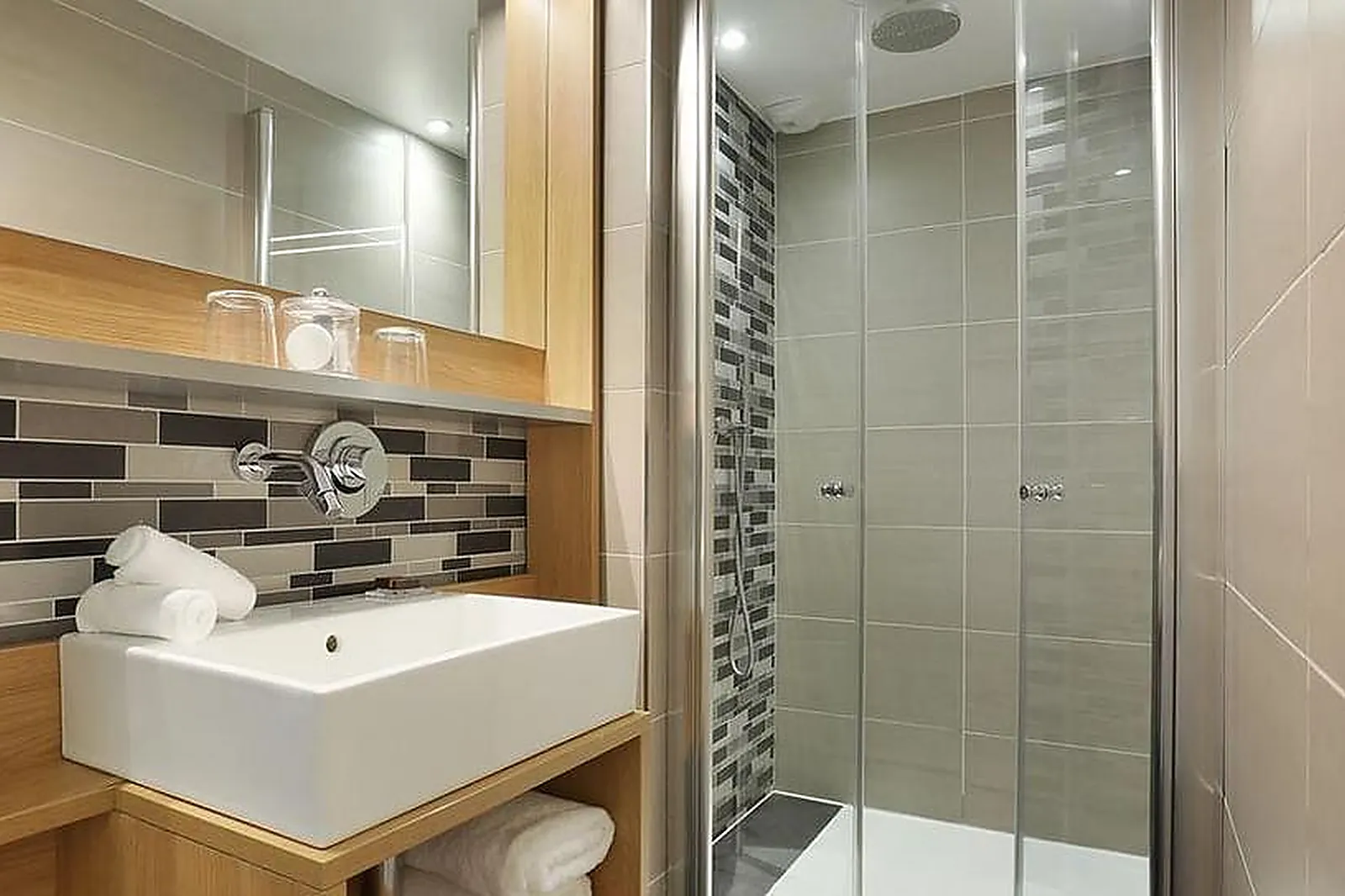 Lieux événementiels, HÔTEL LES JARDINS DE MADEMOISELLE ****