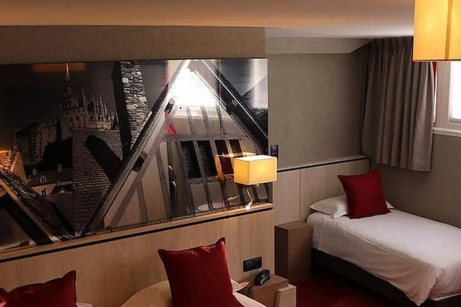 Lieux événementiels, HÔTEL LES TERRASSES POULARD***