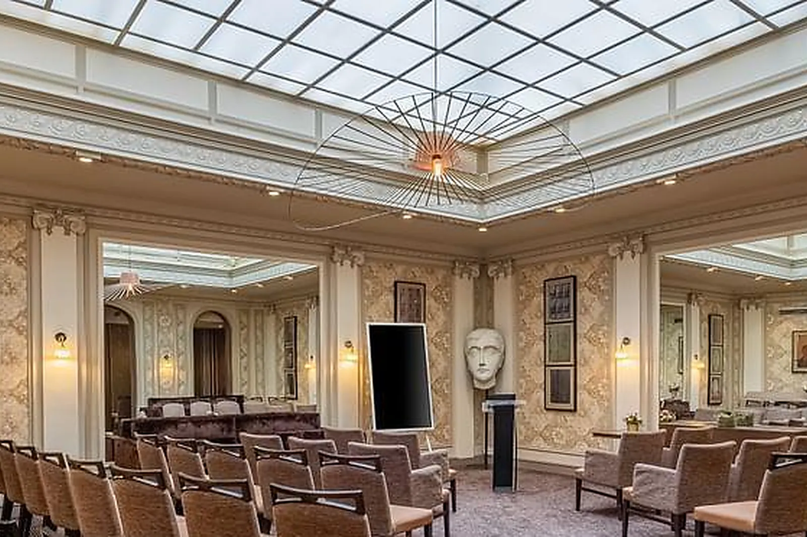 Lieux événementiels, HIPTOWN EURORENNES