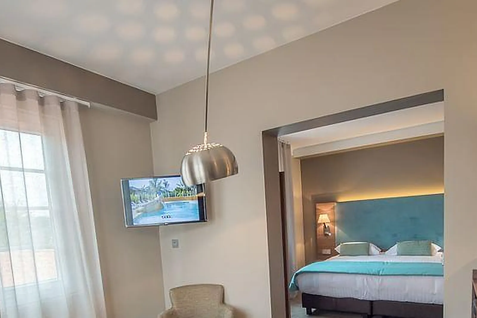 Lieux événementiels, HÔTEL LOU CASTELET ****