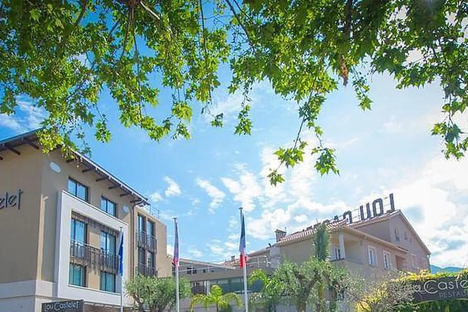 Lieux événementiels, HÔTEL LOU CASTELET ****