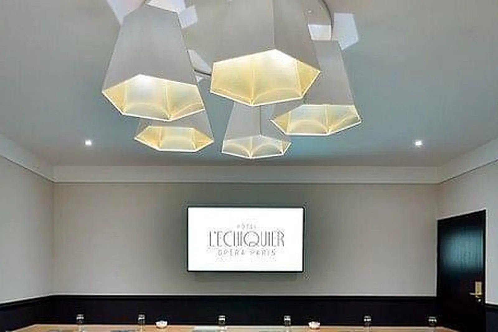 Lieux événementiels, HÔTEL L'ÉCHIQUIER OPÉRA PARIS ****