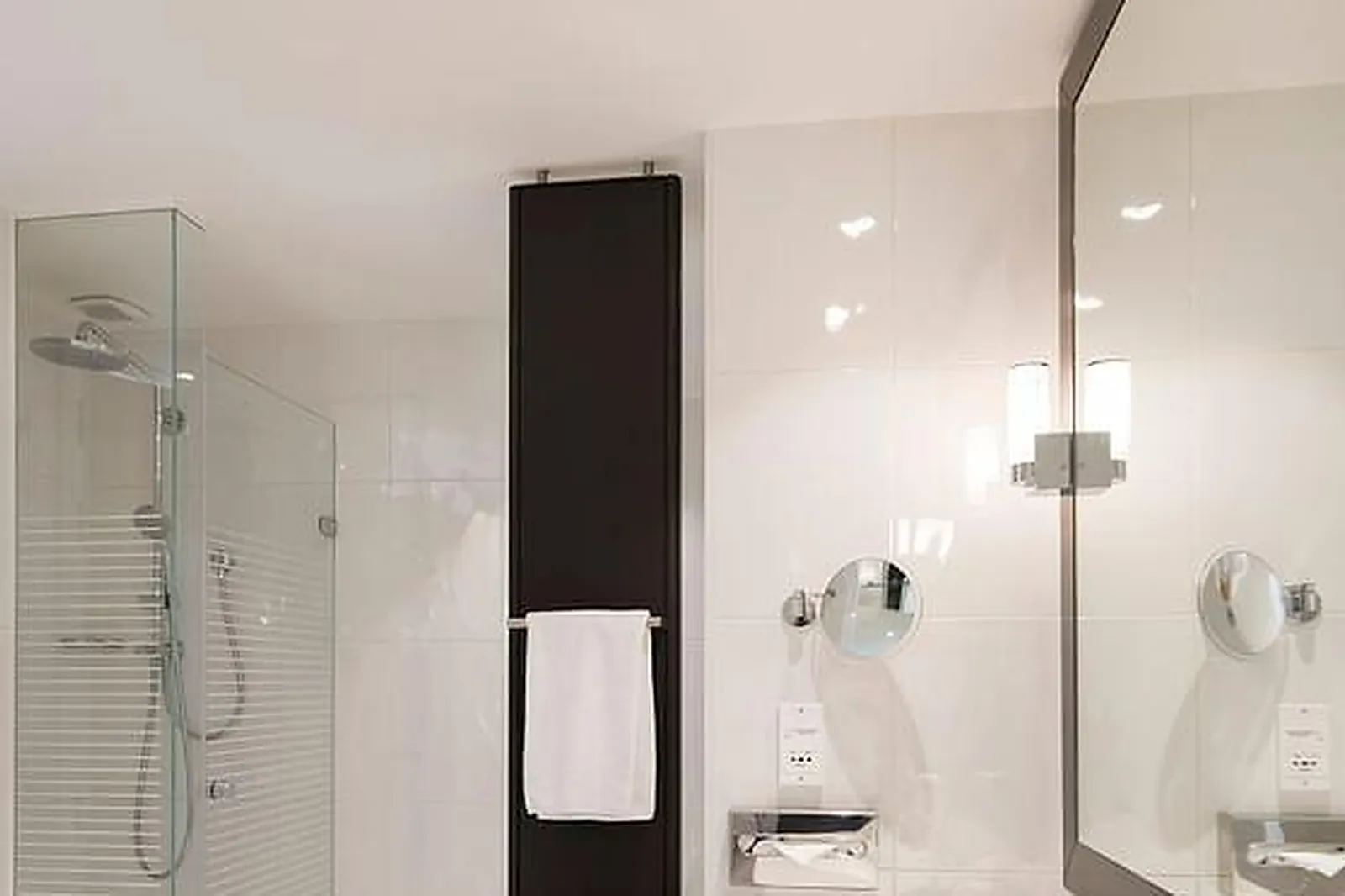 Lieux événementiels, HÔTEL MARRIOTT LYON CITÉ INTERNATIONALE ****