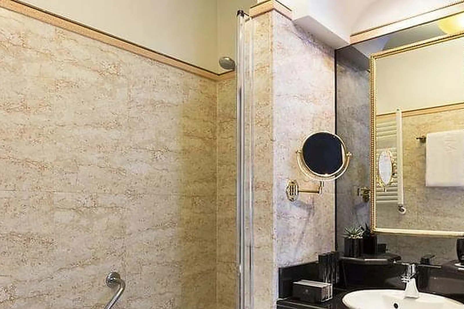 Lieux événementiels, HÔTEL MELIA PARIS CHAMPS ELYSÉES ****