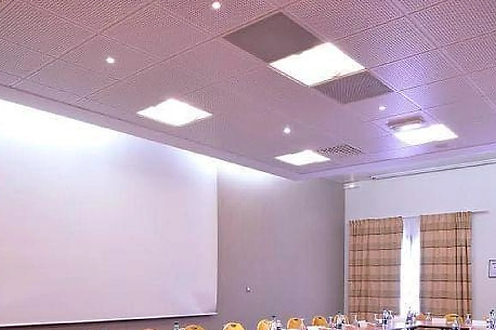 Lieux événementiels, HÔTEL MERCURE AUXERRE