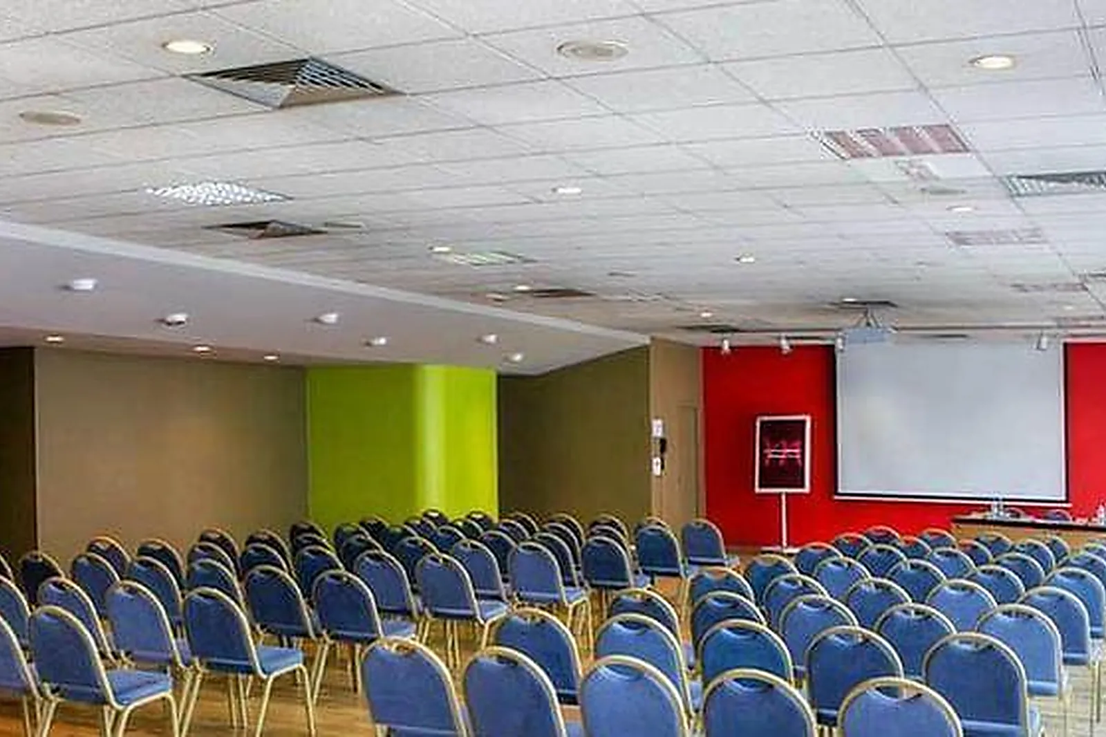 Lieux événementiels, HÔTEL MERCURE BESANCON PARC MICAUD ****