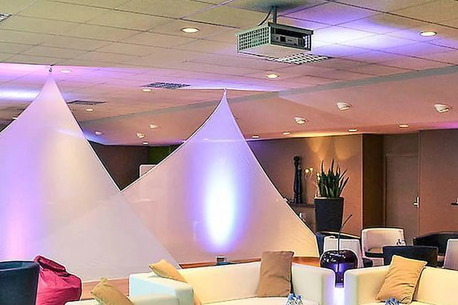 Lieux événementiels, HÔTEL MERCURE BESANCON PARC MICAUD ****