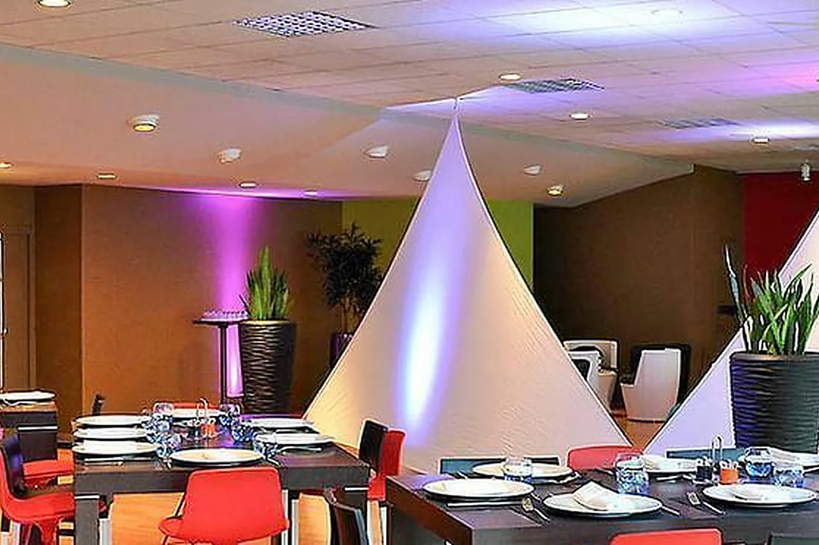 Lieux événementiels, HÔTEL MERCURE BESANCON PARC MICAUD ****