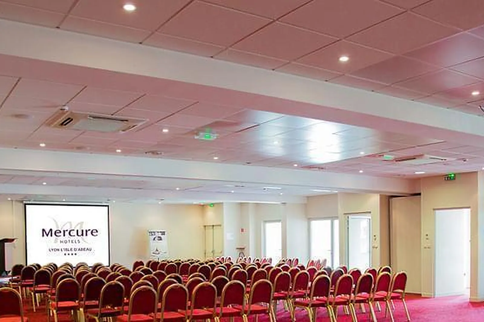 Lieux événementiels, HÔTEL MERCURE LYON EST VILLEFONTAINE ****