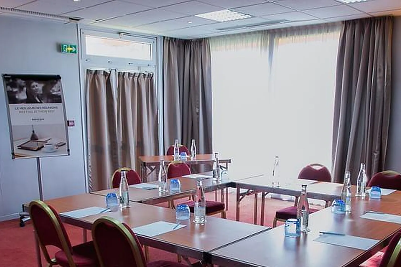 Lieux événementiels, HÔTEL MERCURE LYON EST VILLEFONTAINE ****