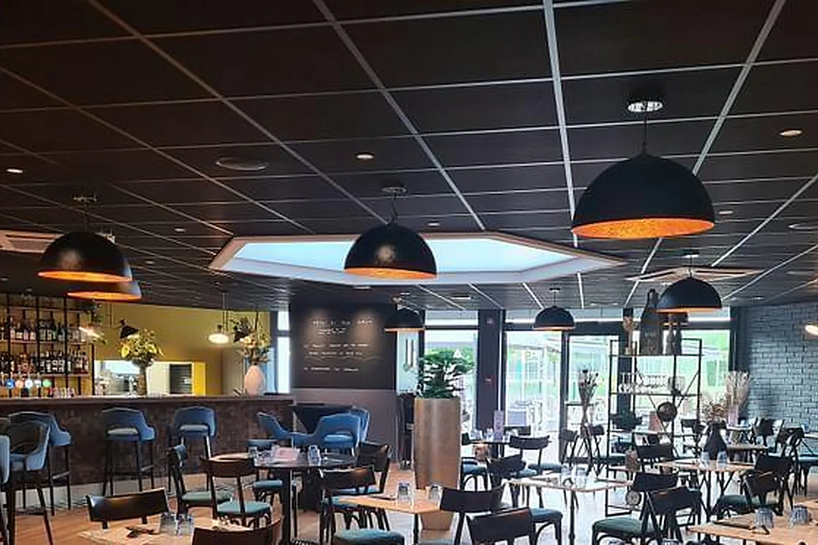 Lieux événementiels, HÔTEL MERCURE LYON EST VILLEFONTAINE ****