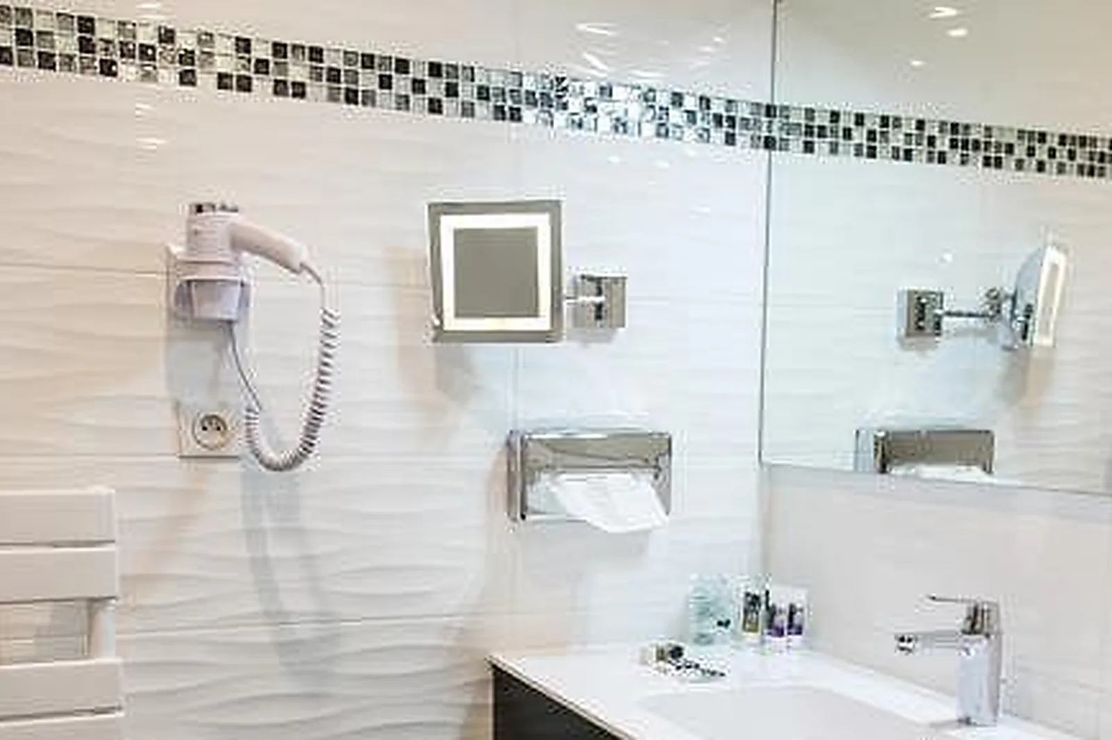 Lieux événementiels, HÔTEL MERCURE MONT SAINT-MICHEL ****