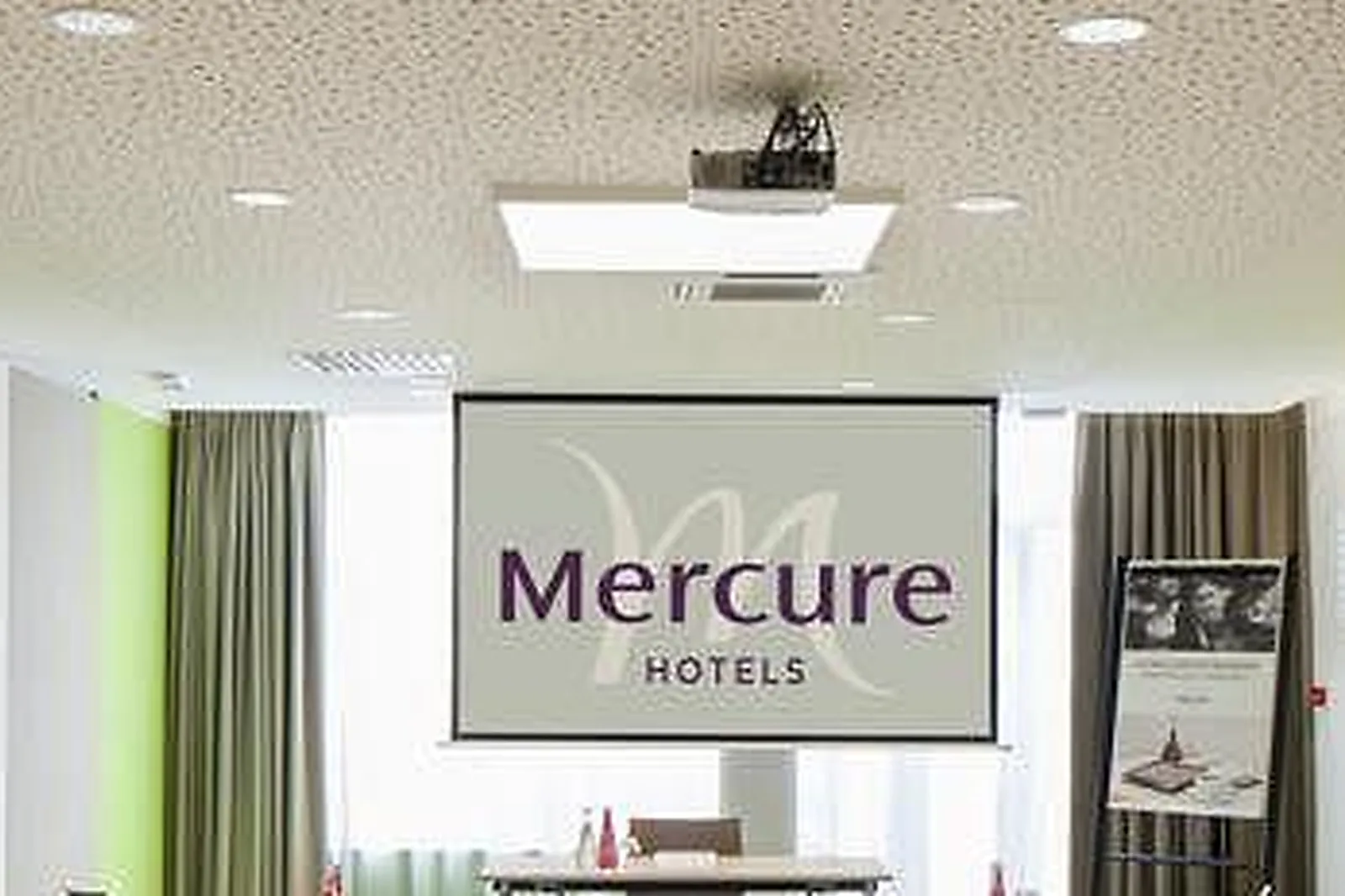 Lieux événementiels, HÔTEL MERCURE NANTES CENTRE GARE ****