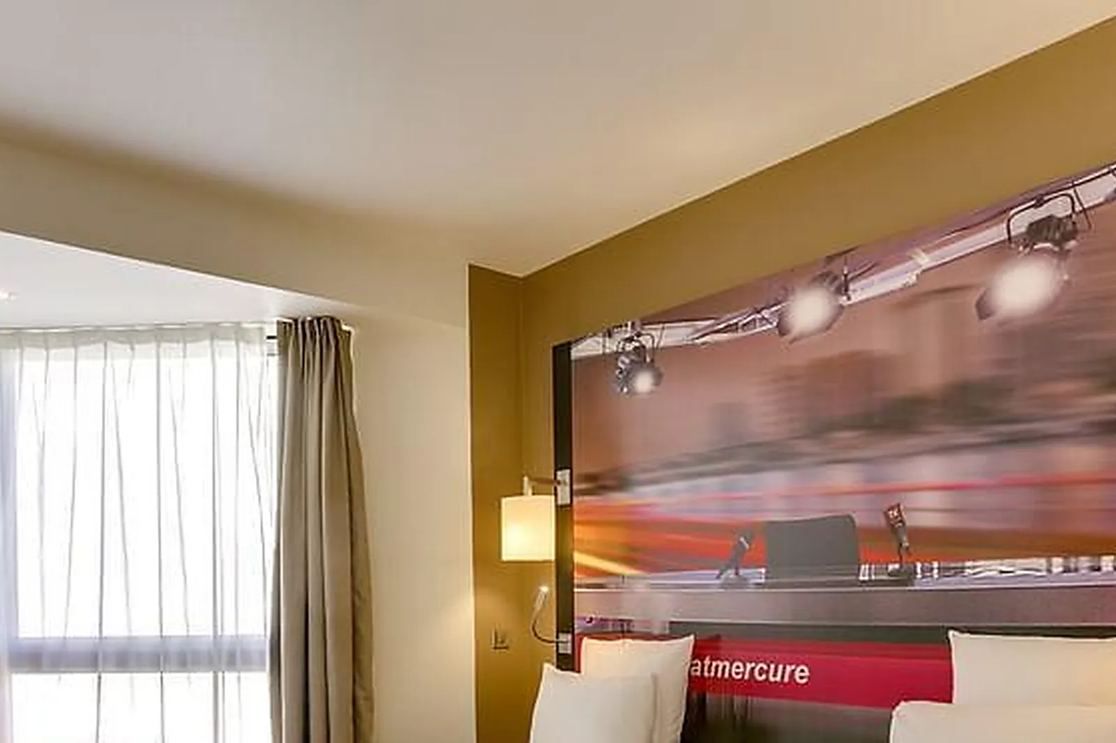 Lieux événementiels, HÔTEL MERCURE PARIS BOULOGNE ****