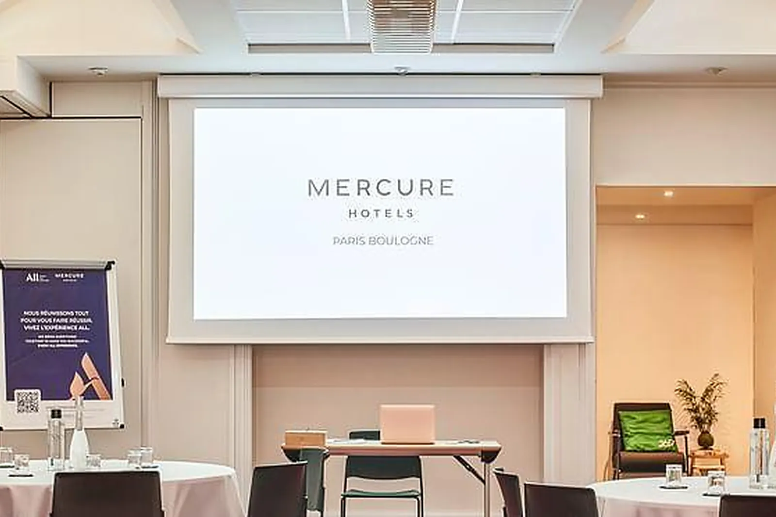 Lieux événementiels, HÔTEL MERCURE PARIS BOULOGNE ****