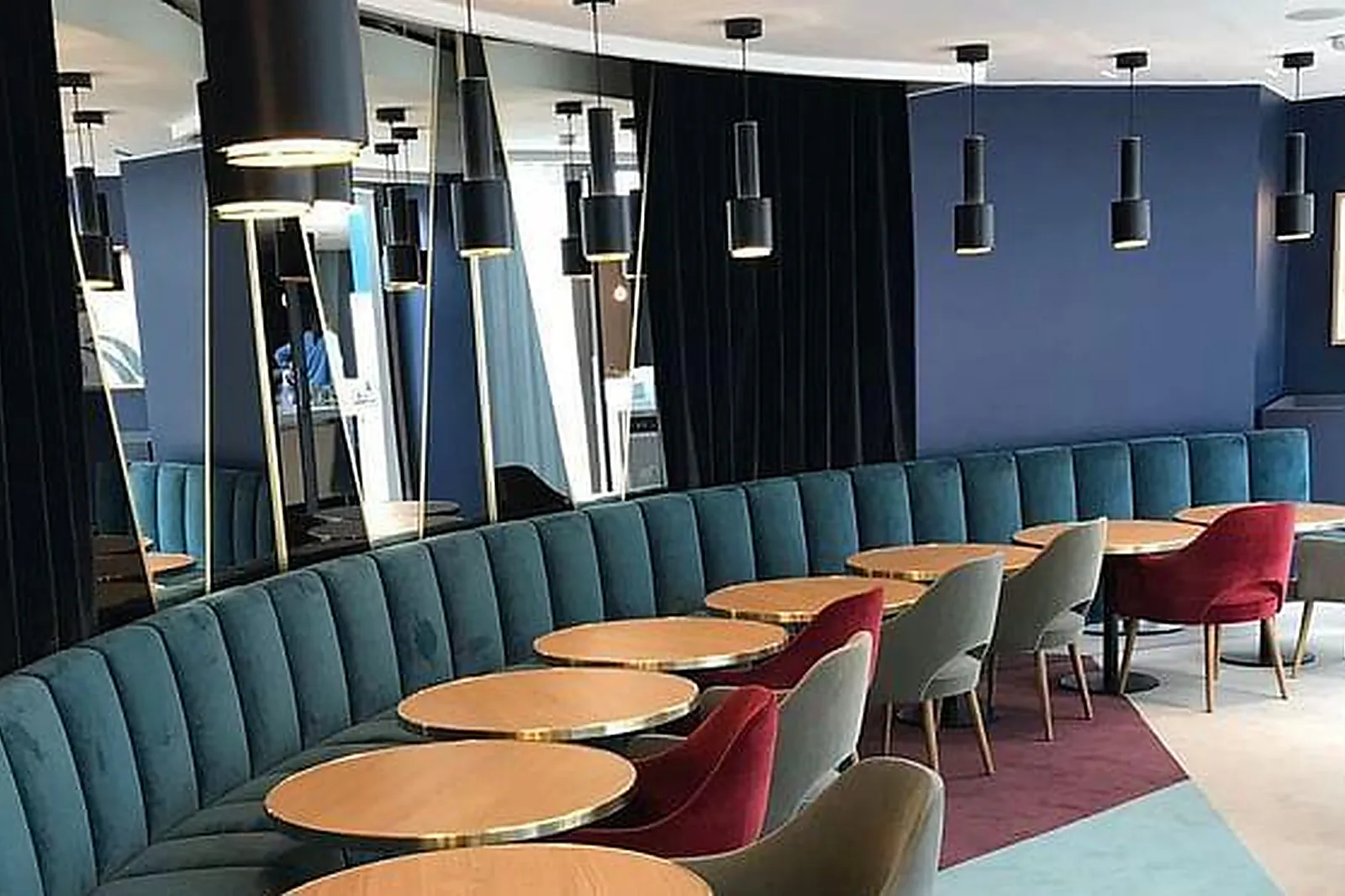 Lieux événementiels, HÔTEL MERCURE PARIS LA DÉFENSE GRANDE ARCHE ****