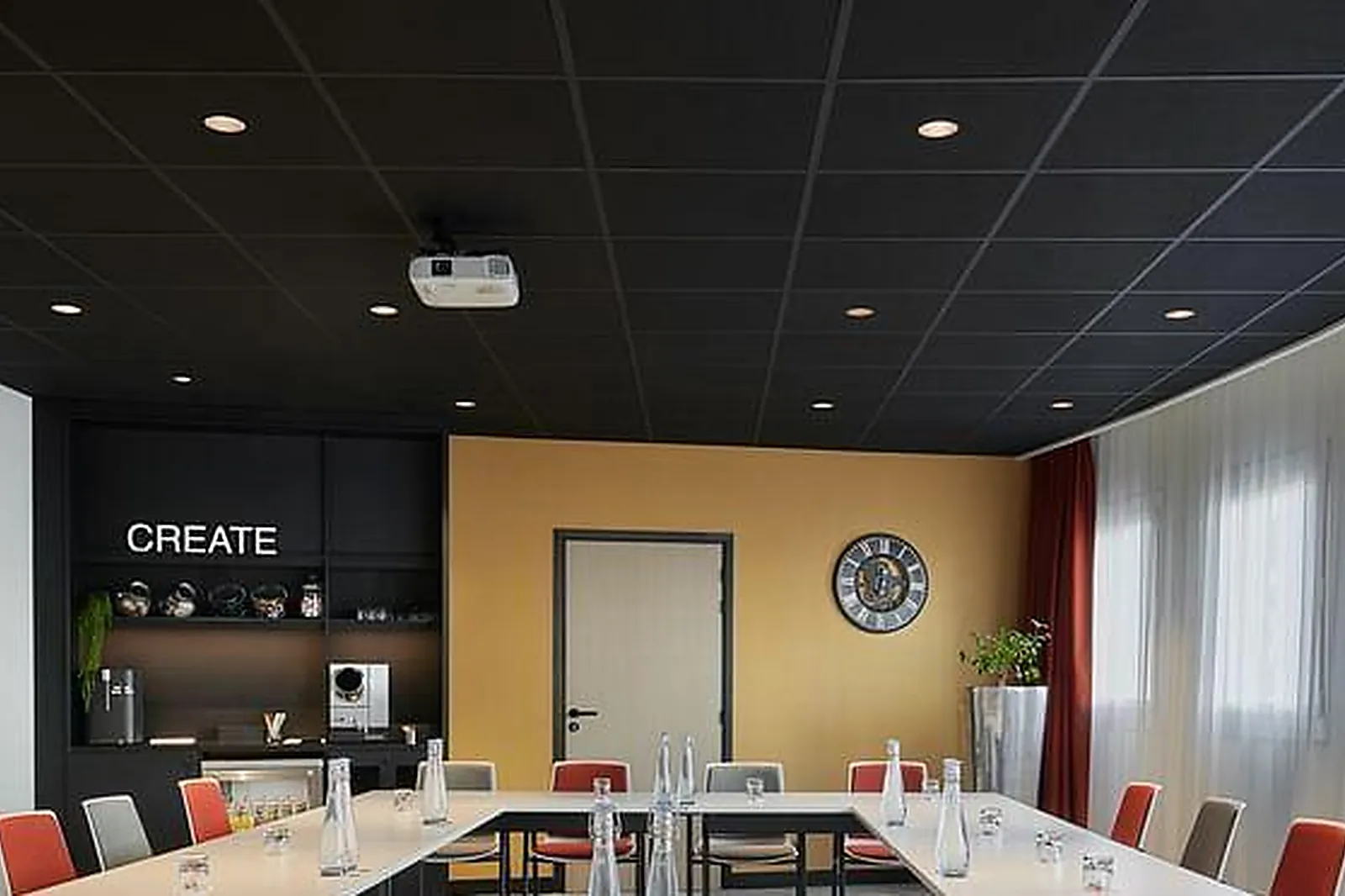 Lieux événementiels, HÔTEL MERCURE PARIS LA DÉFENSE ****