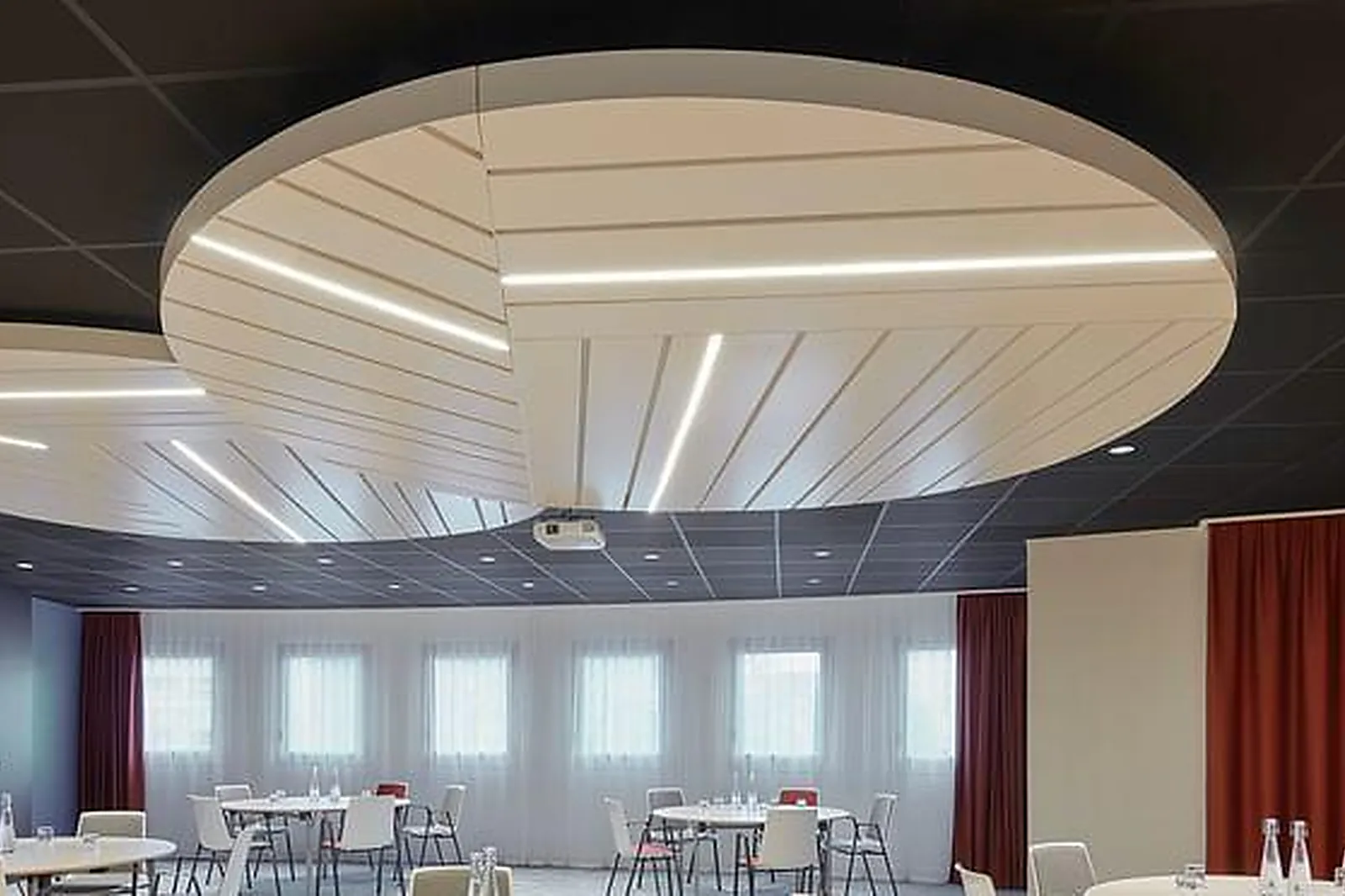 Lieux événementiels, HÔTEL MERCURE PARIS LA DÉFENSE ****