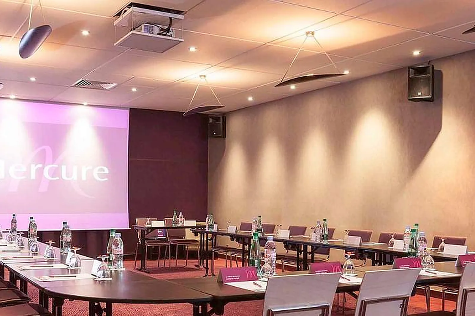 Lieux événementiels, HÔTEL MERCURE TROYES CENTRE ****