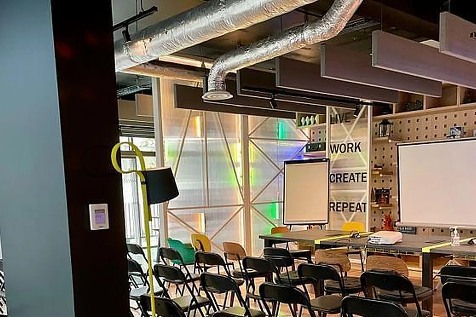 Lieux événementiels, HÔTEL MOXY LA CIOTAT*** BY MARRIOTT