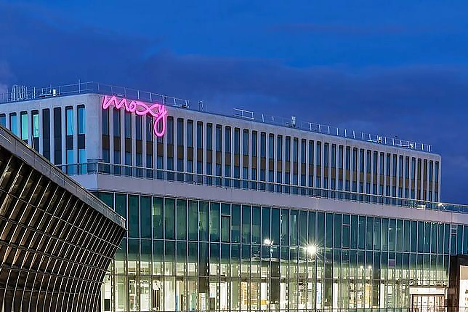 Lieux événementiels, HÔTEL MOXY LYON AÉROPORT