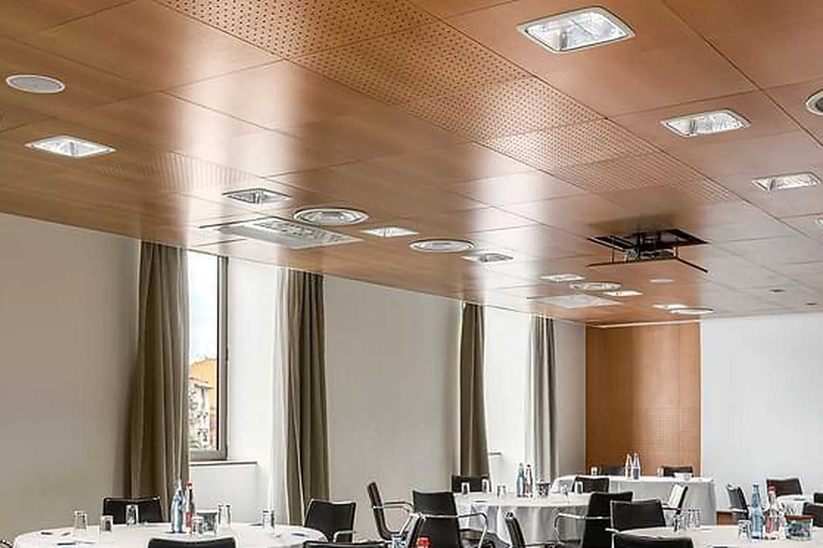 Lieux événementiels, HÔTEL NH NICE ****