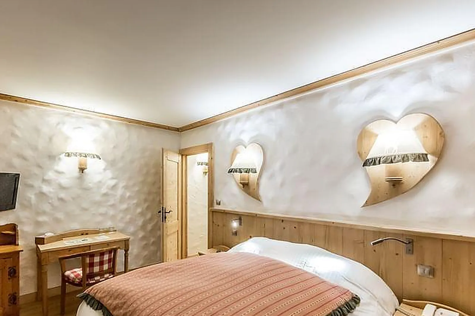 Lieux événementiels, HÔTEL NEIGE ET ROC SAMOËNS ****