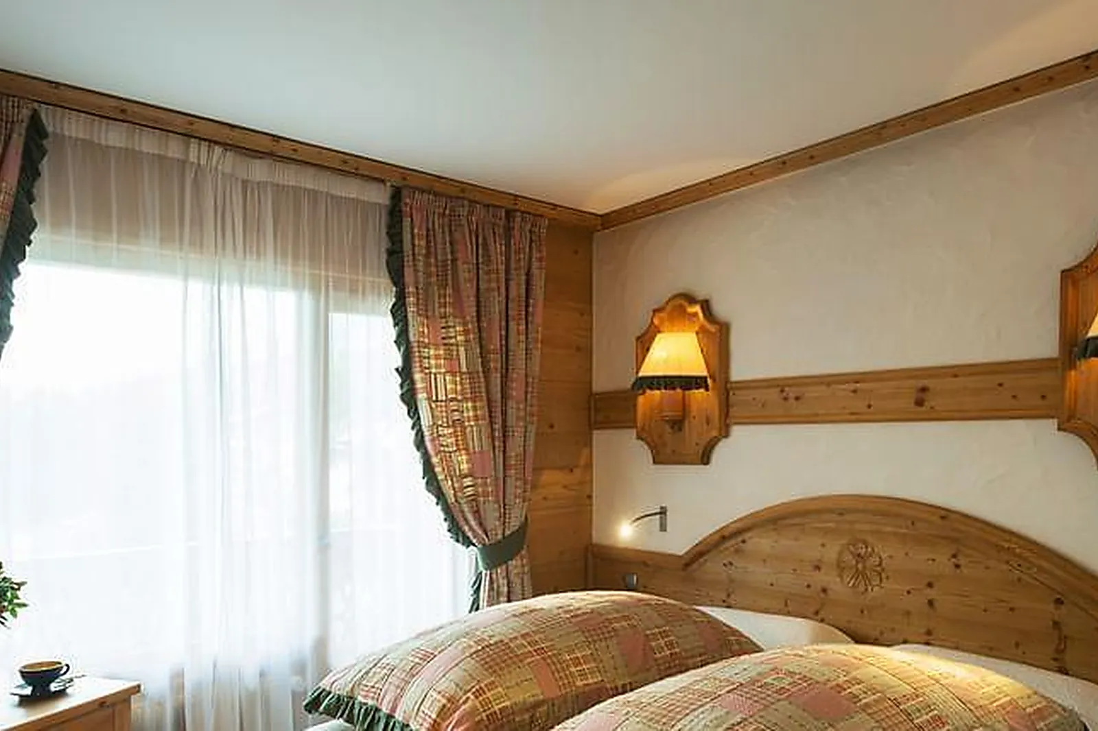 Lieux événementiels, HÔTEL NEIGE ET ROC SAMOËNS ****