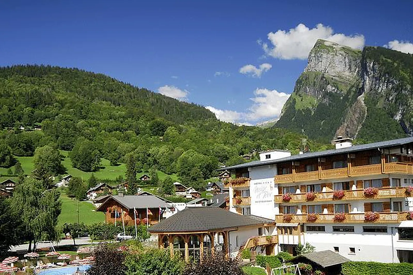 Lieux événementiels, HÔTEL NEIGE ET ROC SAMOËNS ****