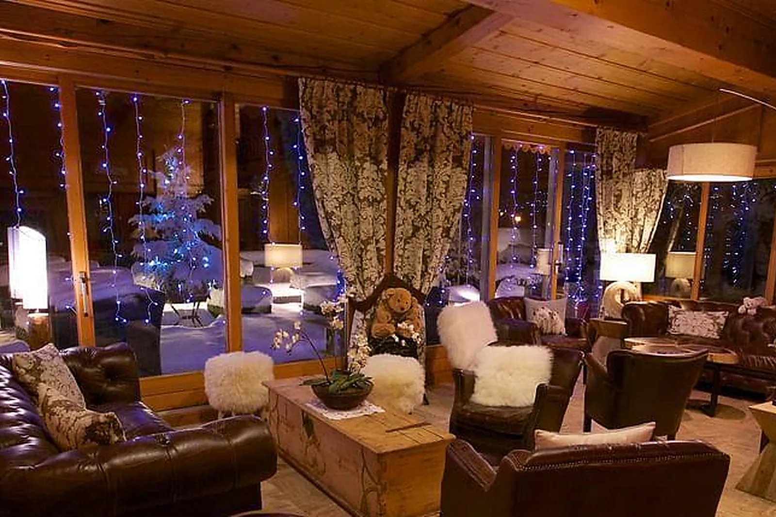 Lieux événementiels, HÔTEL NEIGE ET ROC SAMOËNS ****