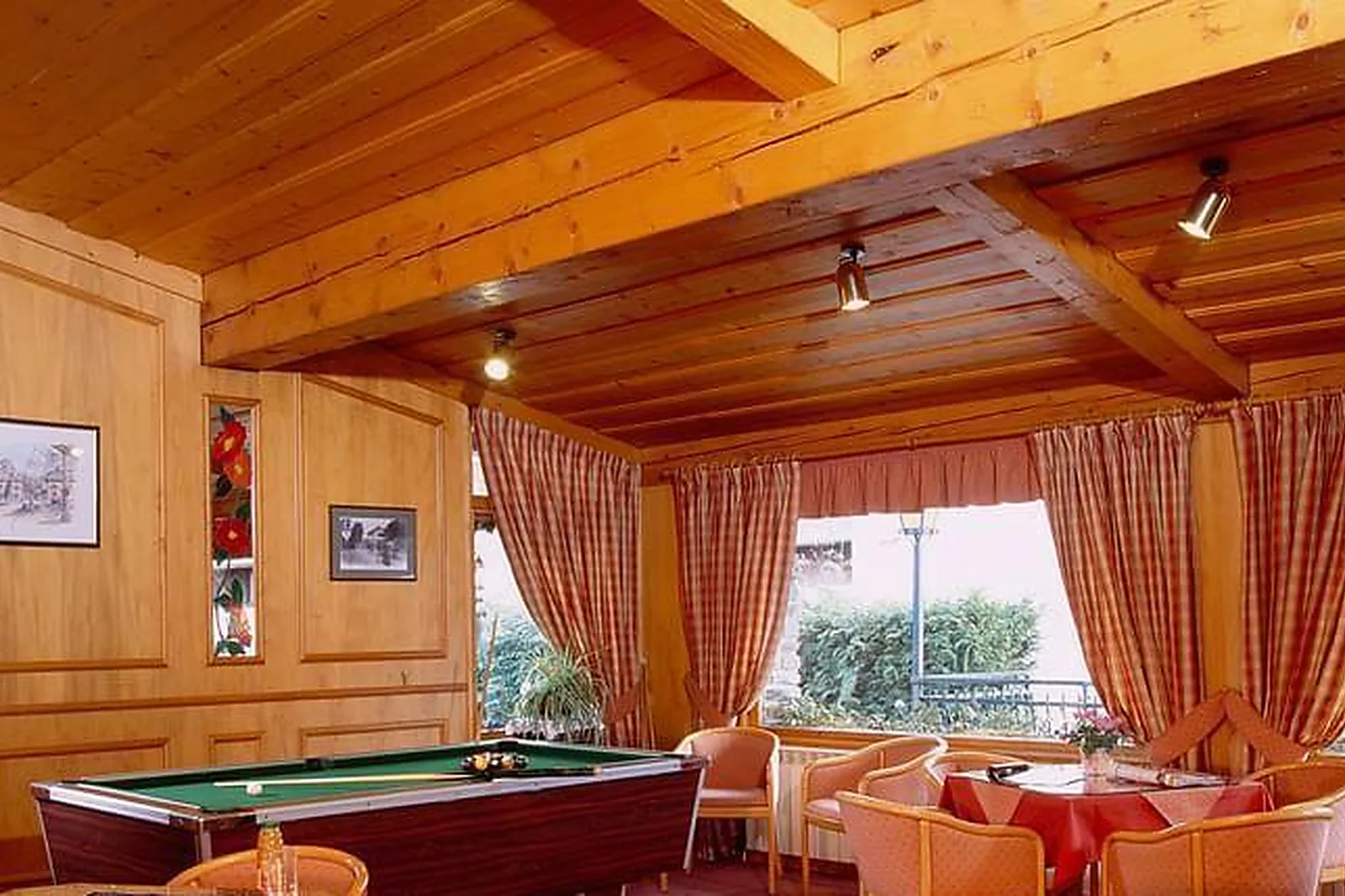 Lieux événementiels, HÔTEL NEIGE ET ROC SAMOËNS ****