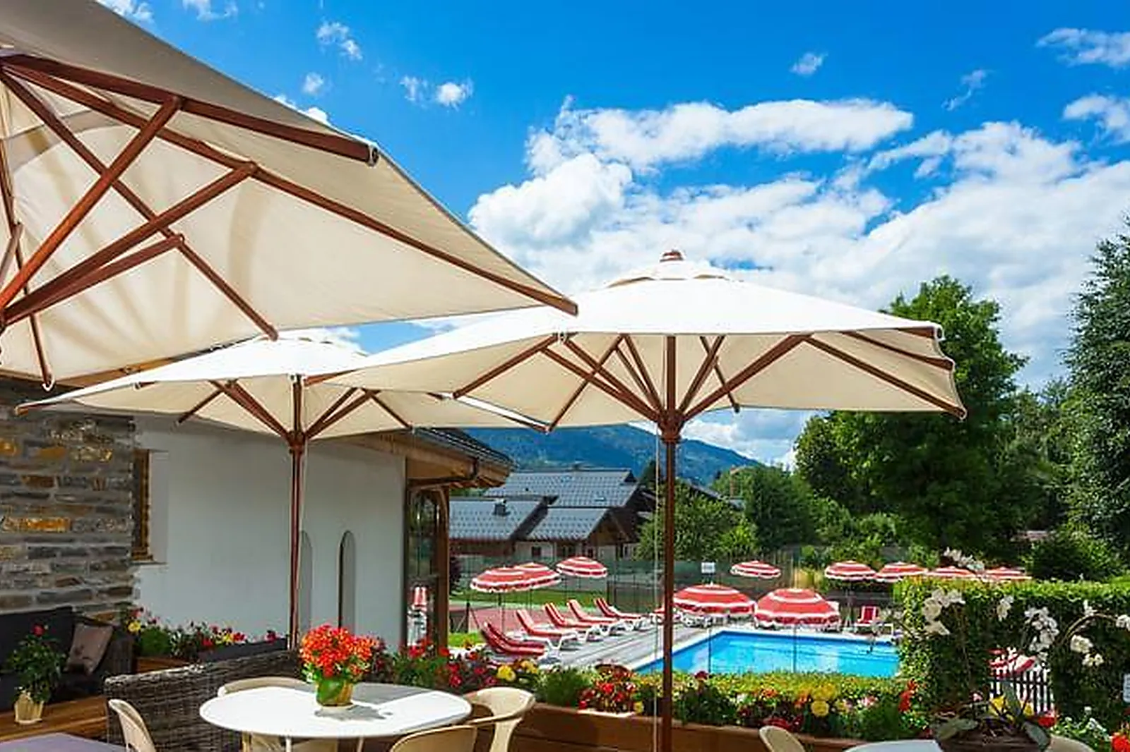 Lieux événementiels, HÔTEL NEIGE ET ROC SAMOËNS ****