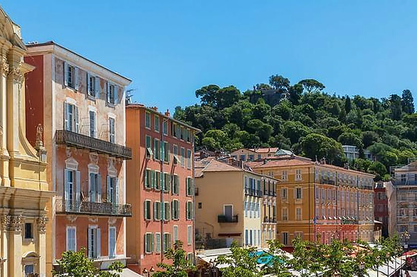 Lieux événementiels, TROIS FOIS M