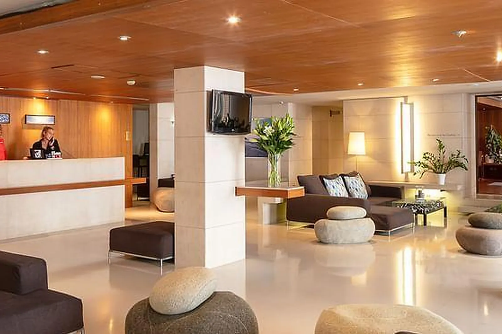 Lieux événementiels, TROIS FOIS M