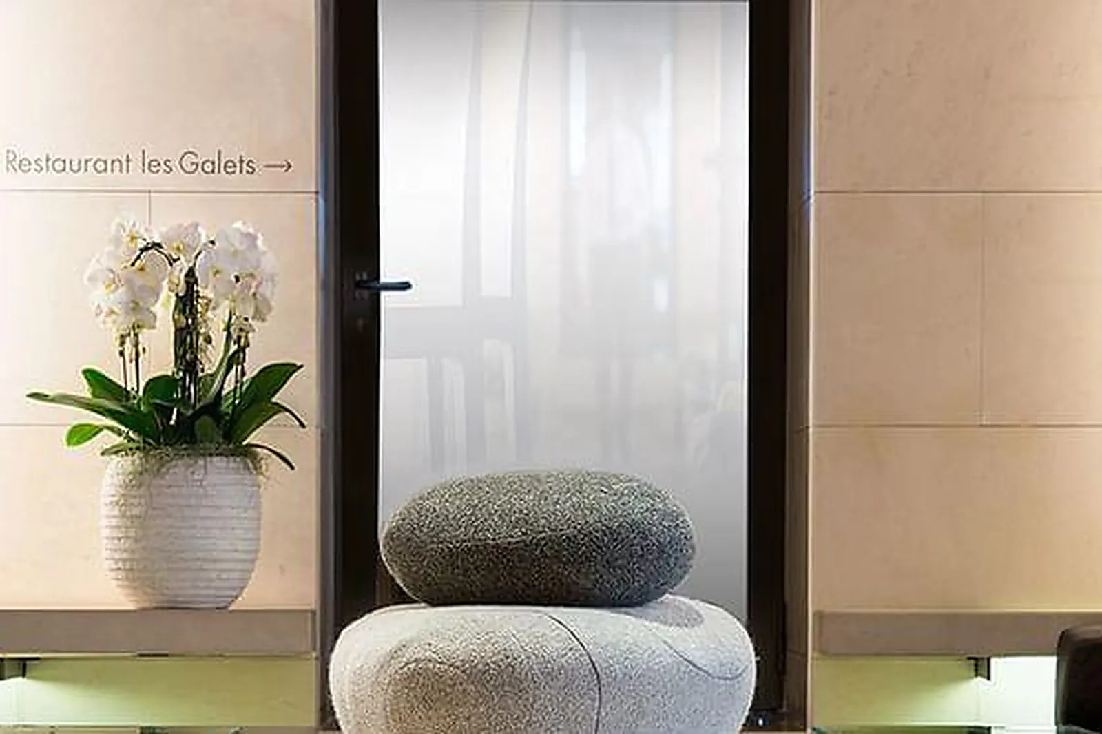 Lieux événementiels, TROIS FOIS M