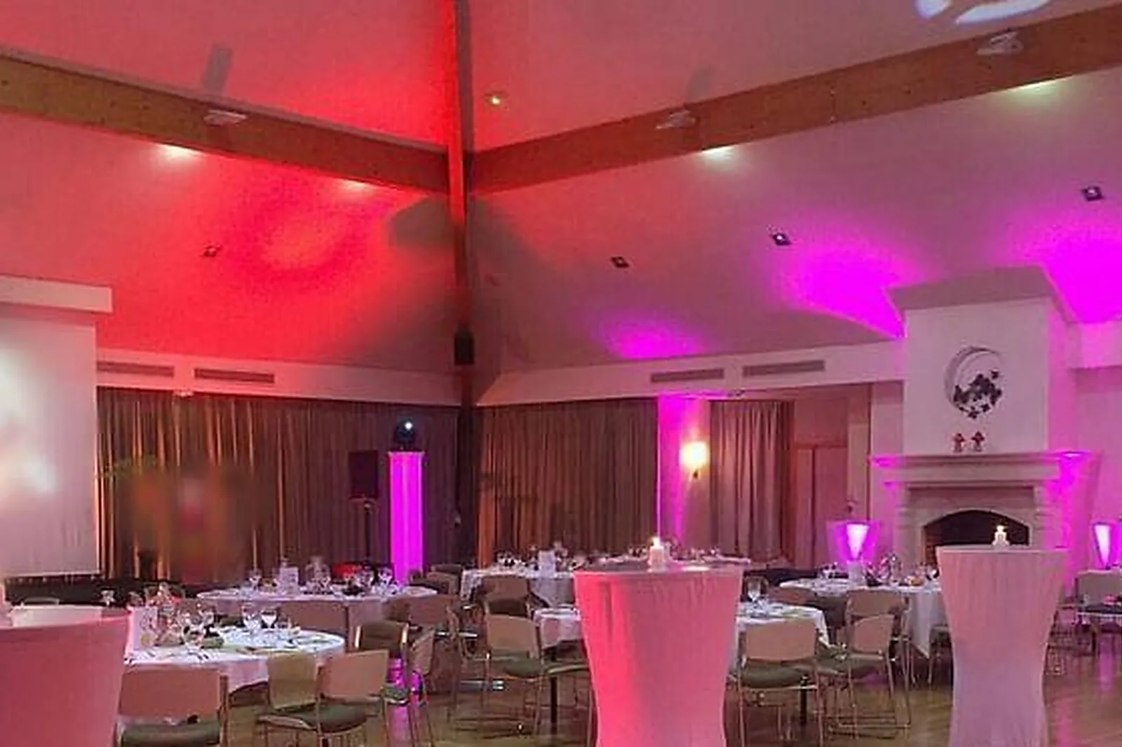 Lieux événementiels, HÔTEL NOVOTEL FONTAINEBLEAU URY ****