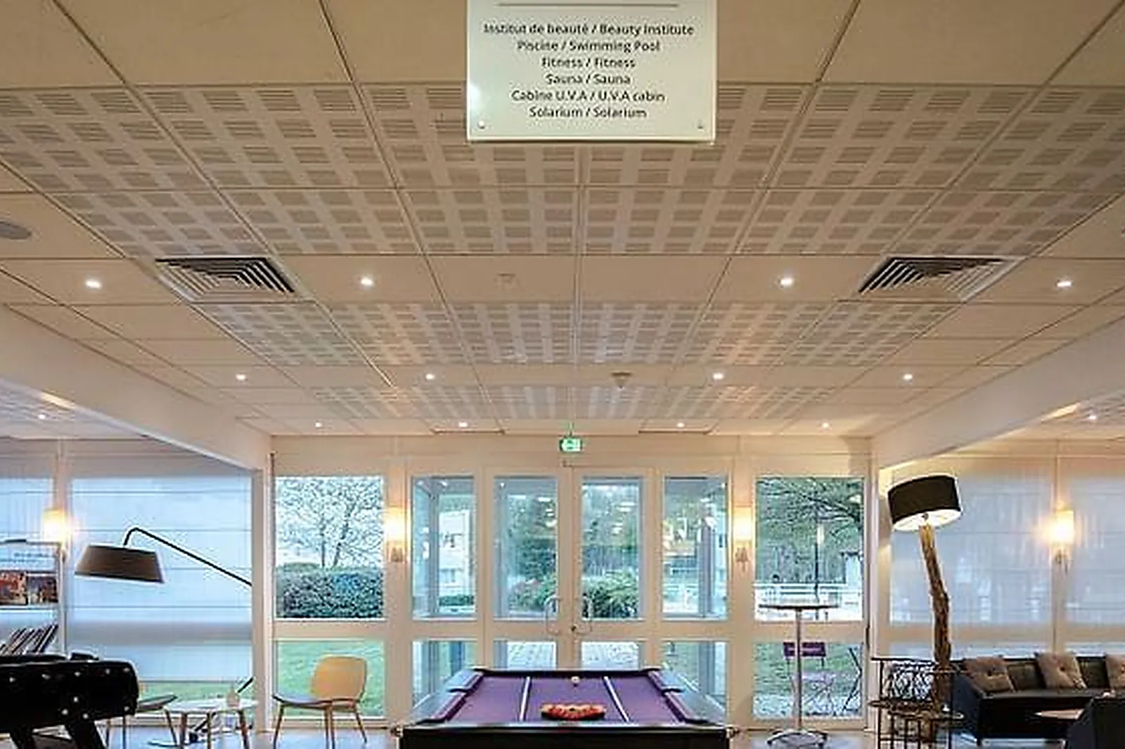 Lieux événementiels, HÔTEL NOVOTEL FONTAINEBLEAU URY ****