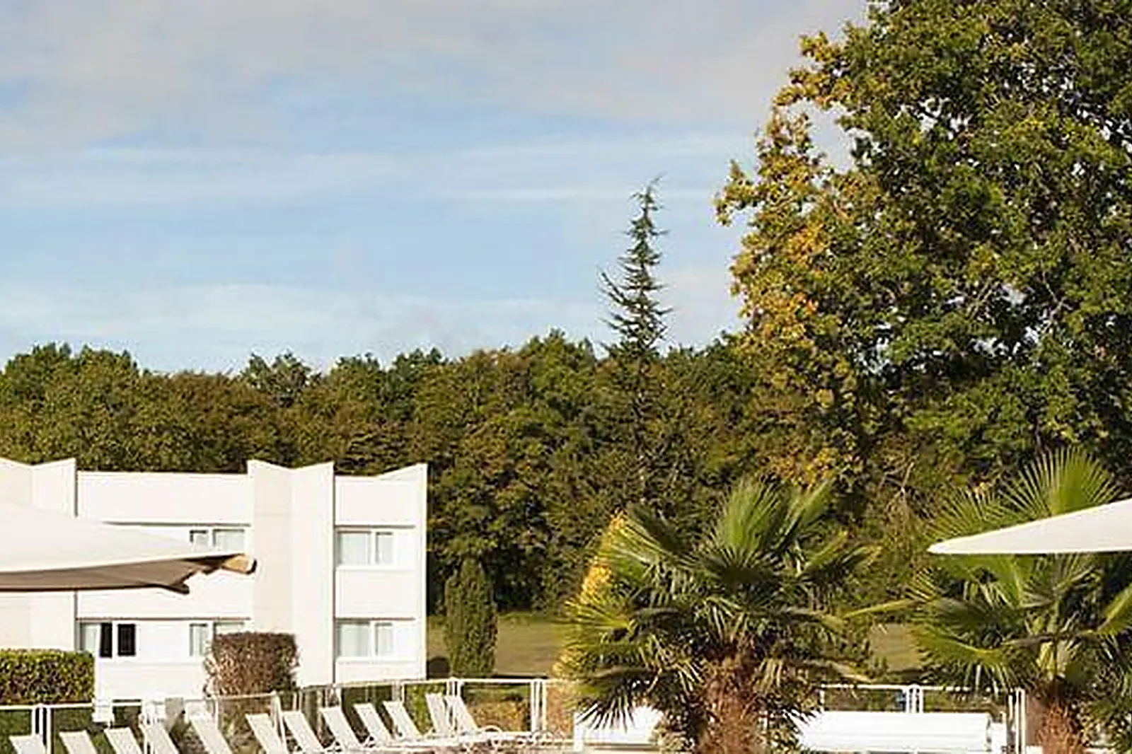 Lieux événementiels, HÔTEL NOVOTEL FONTAINEBLEAU URY ****