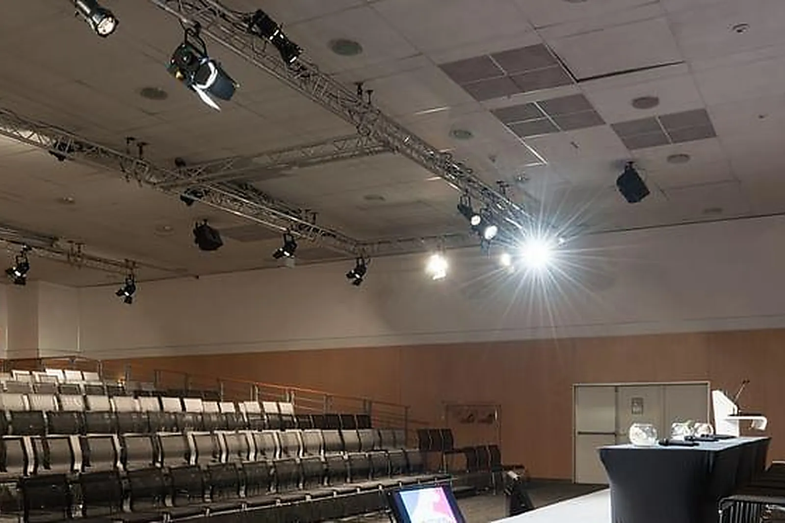 Lieux événementiels, HÔTEL NOVOTEL PARIS EST ****