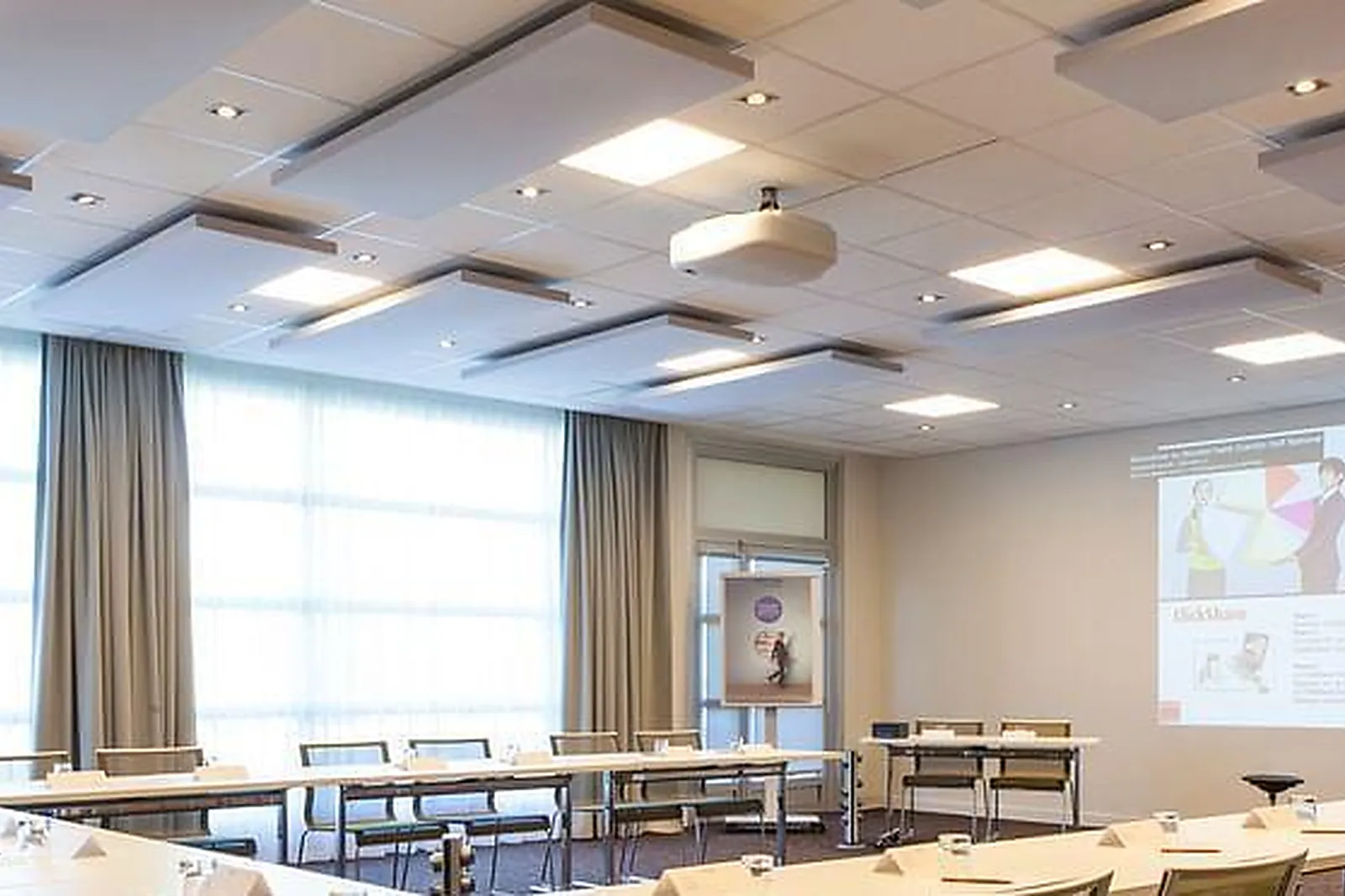 Lieux événementiels, HÔTEL NOVOTEL SAINT QUENTIN EN YVELINES ****