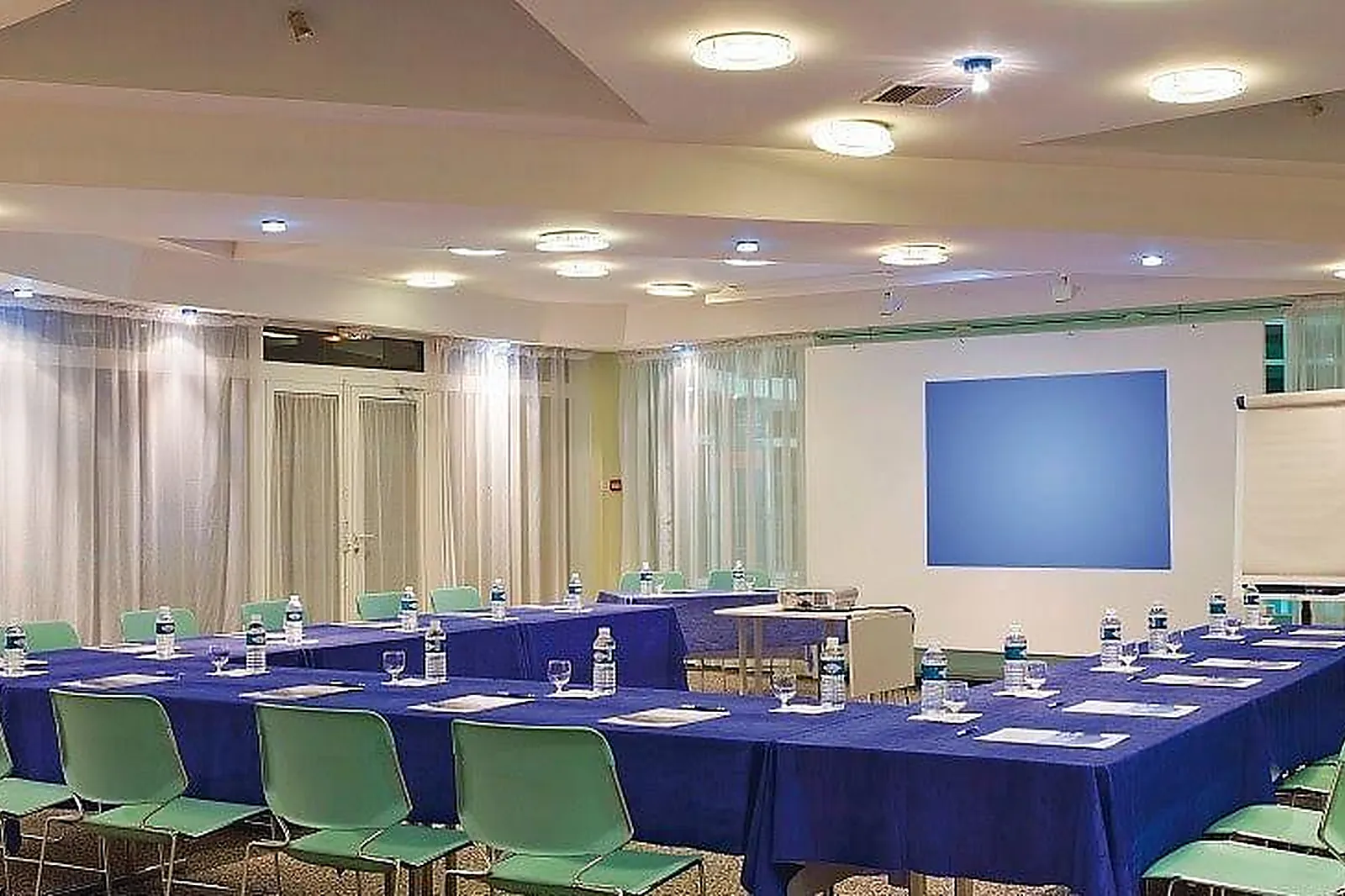 Lieux événementiels, SALLE COSY