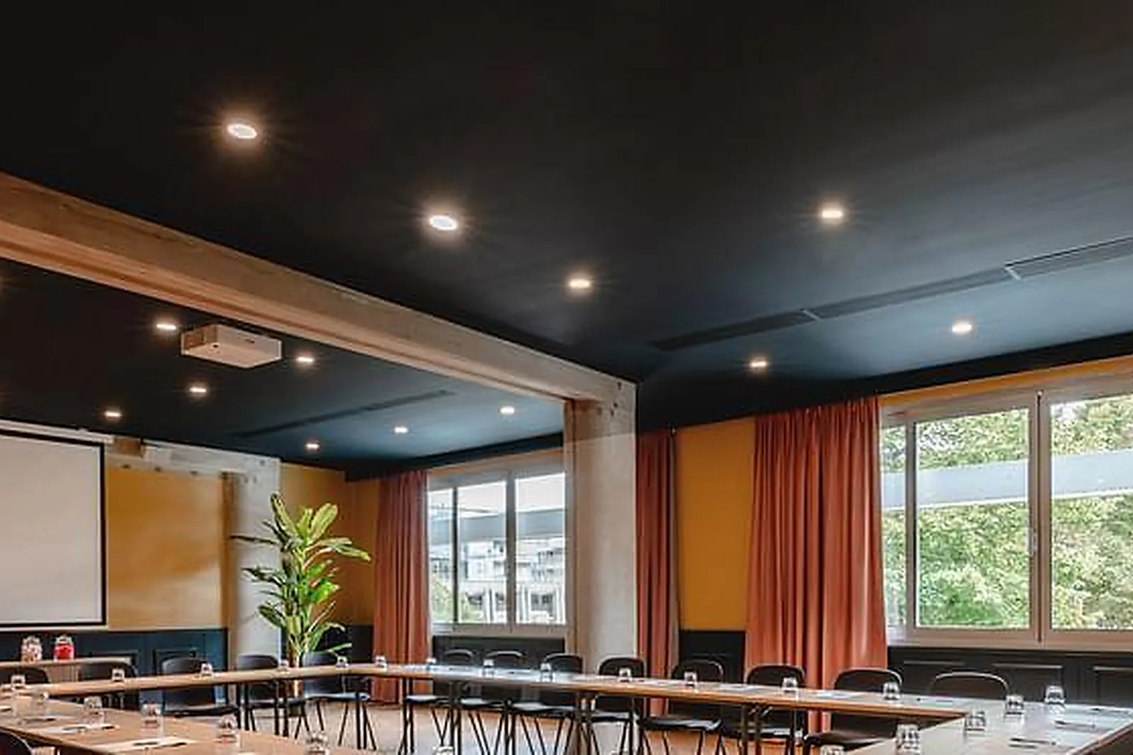 Lieux événementiels, HÔTEL REMIX PARIS LA VILLETTE ****