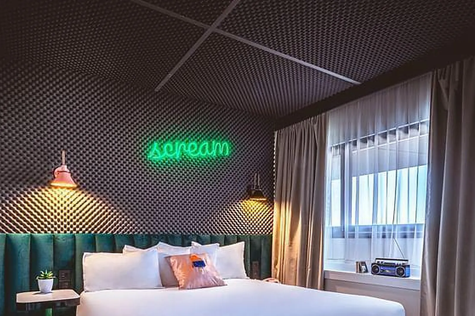 Lieux événementiels, HÔTEL REMIX PARIS LA VILLETTE ****