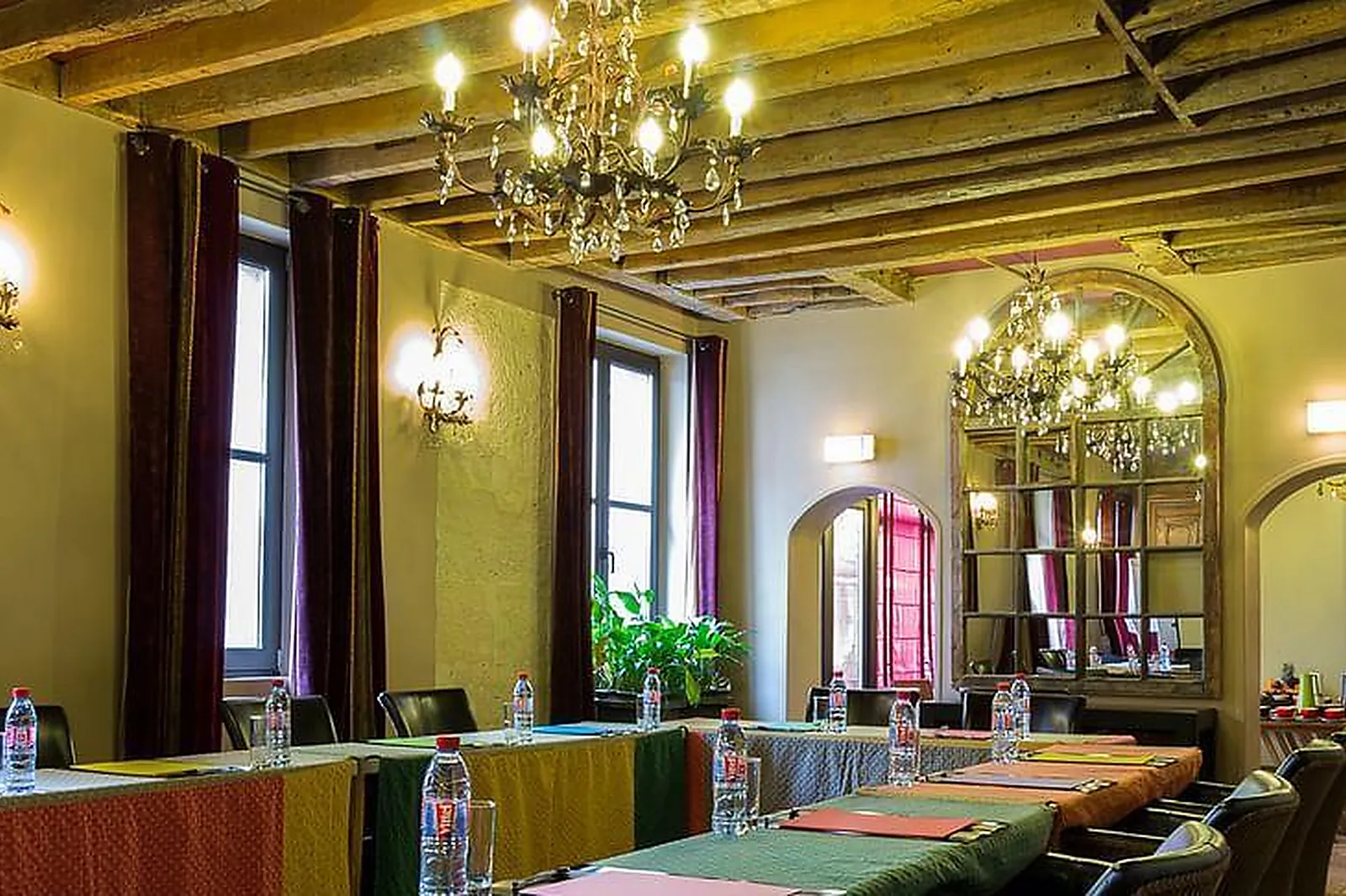 Lieux événementiels, HÔTEL RELAIS MONCEAU****