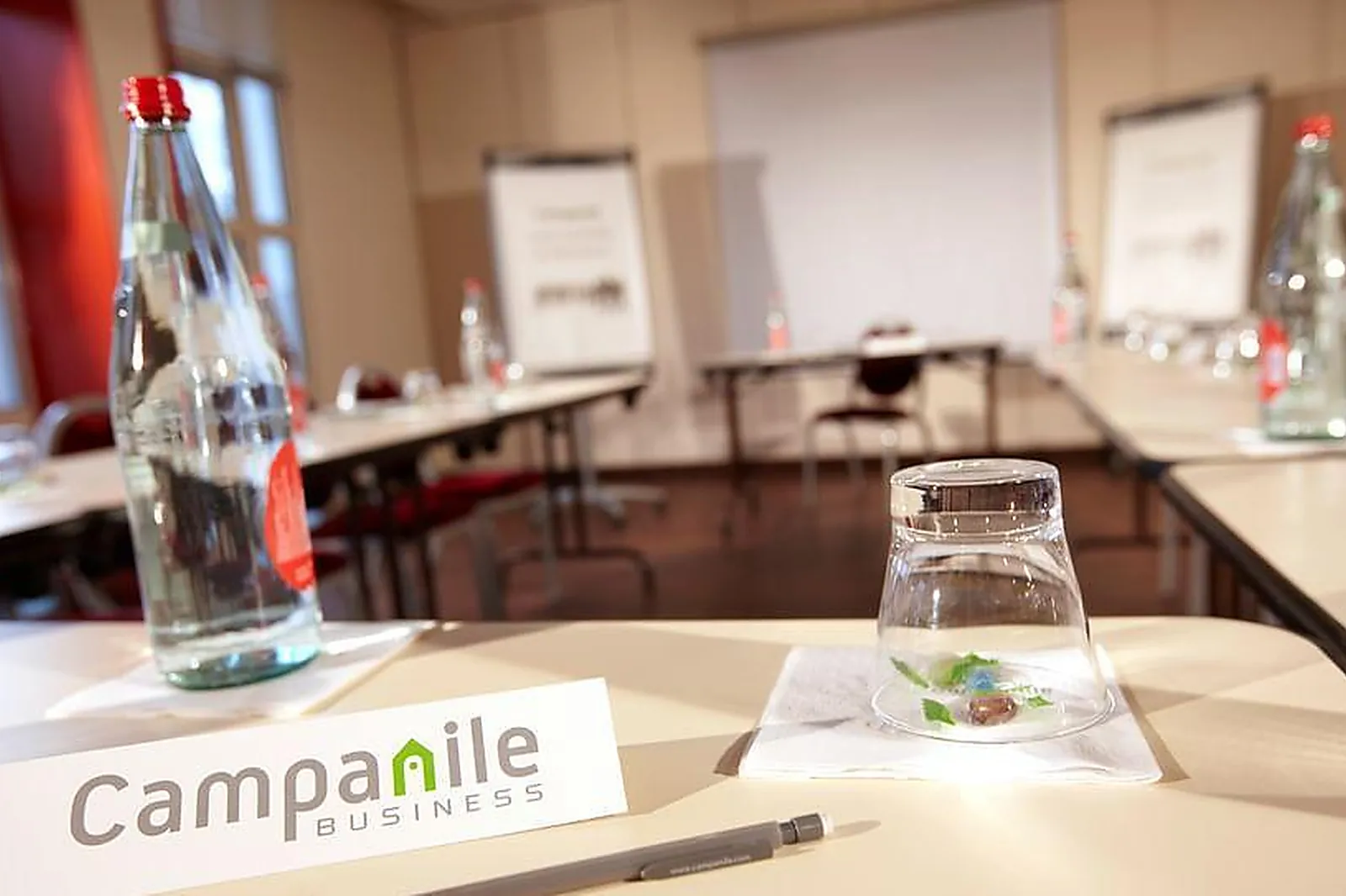 Lieux événementiels, HÔTEL-RESTAURANT CAMPANILE BOBIGNY***