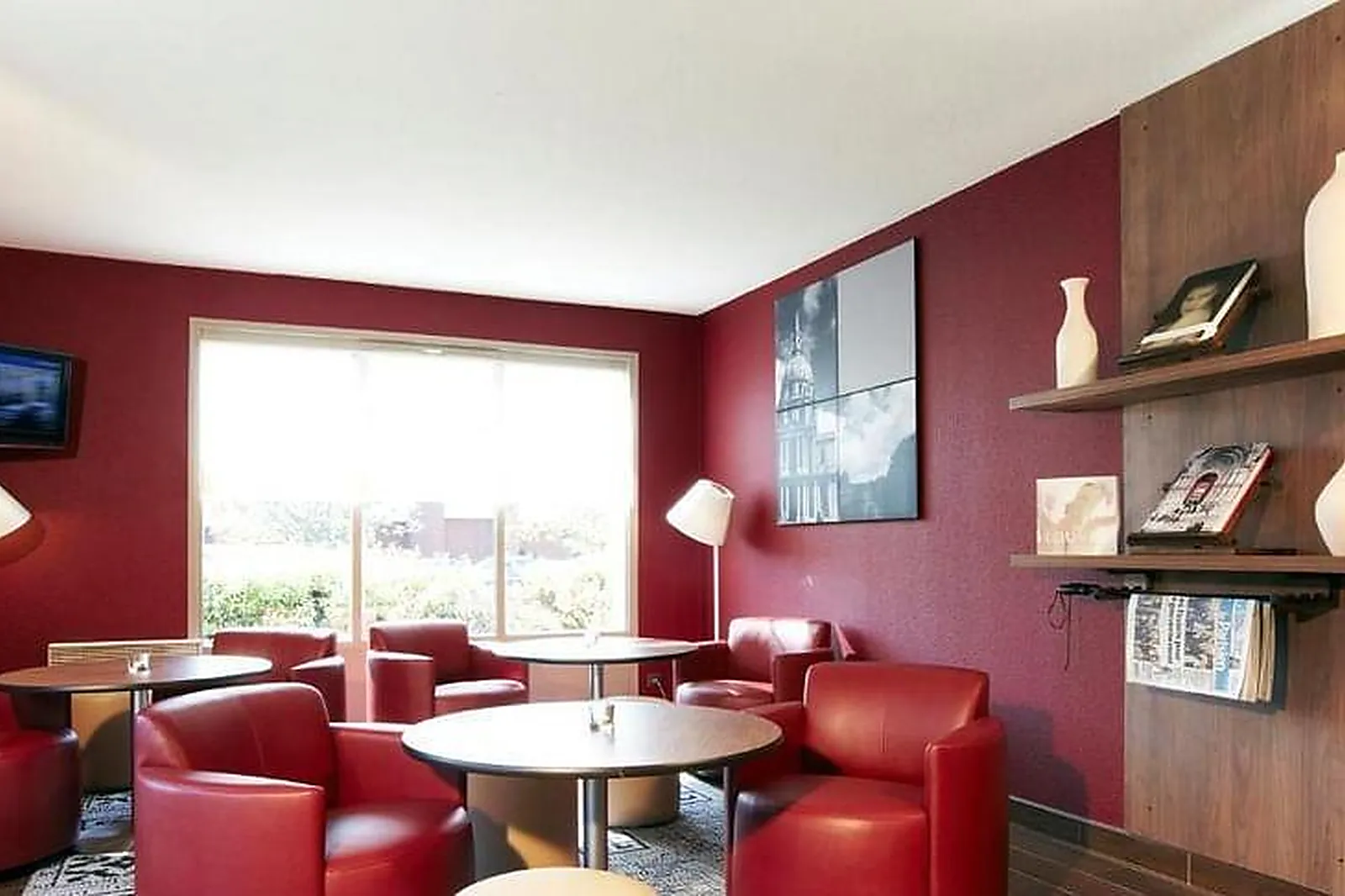 Lieux événementiels, HÔTEL RESTAURANT CAMPANILE TAVERNY***