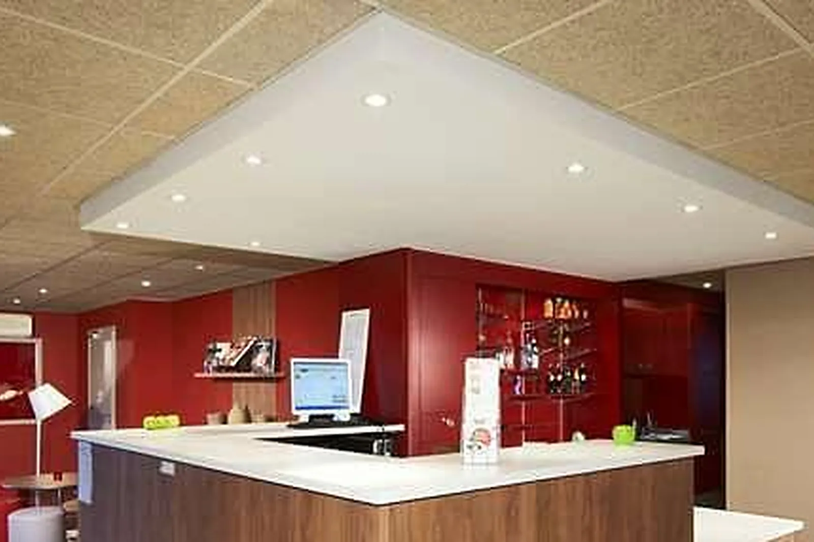 Lieux événementiels, HÔTEL RESTAURANT CAMPANILE TAVERNY***