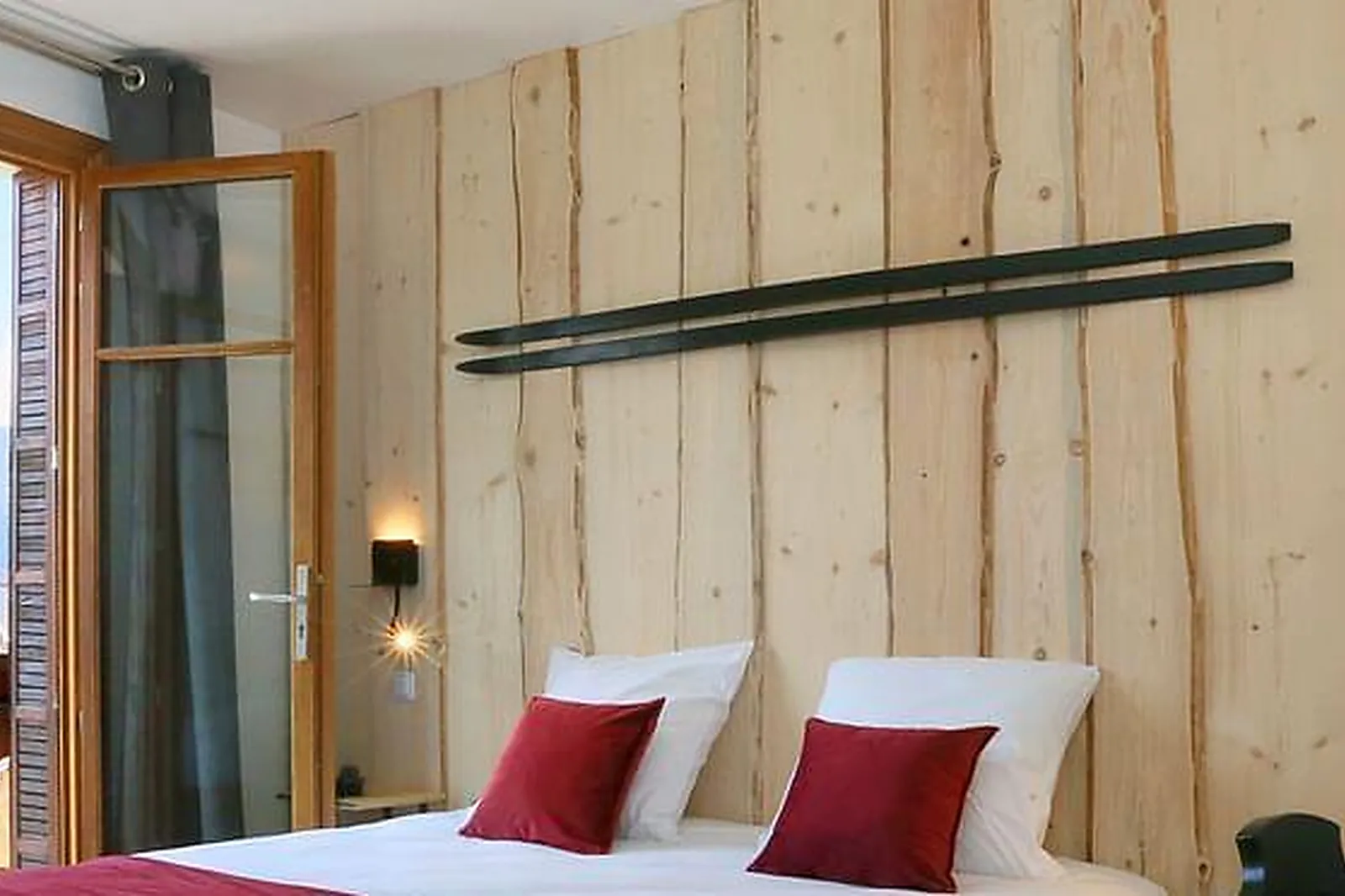 Lieux événementiels, HÔTEL RESTAURANT DE LA BUFFE***