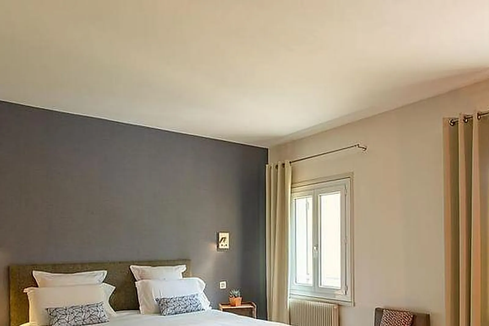 Lieux événementiels, HÔTEL-RESTAURANT LA HUCHETTE